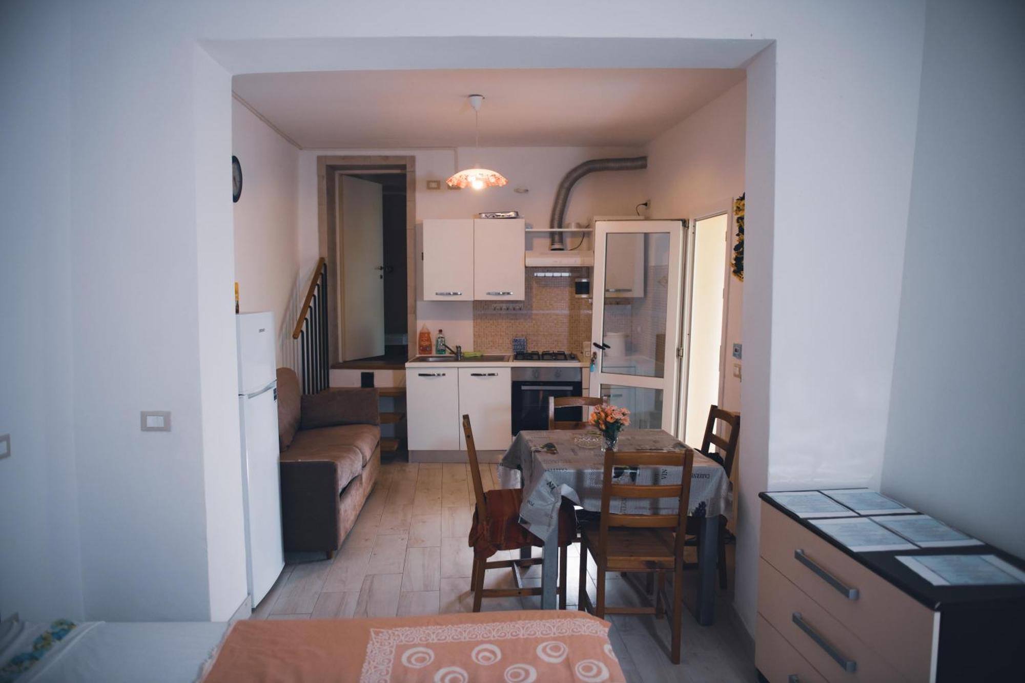 Home Peterpan, B&B Direttamente Sulla Piazza Casal Fiumanese Exterior foto